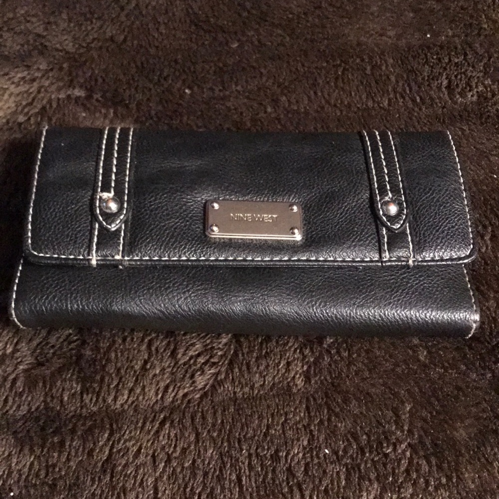 ‼️Sale Bundle & save‼️ NINE WEST Wallet Full-size